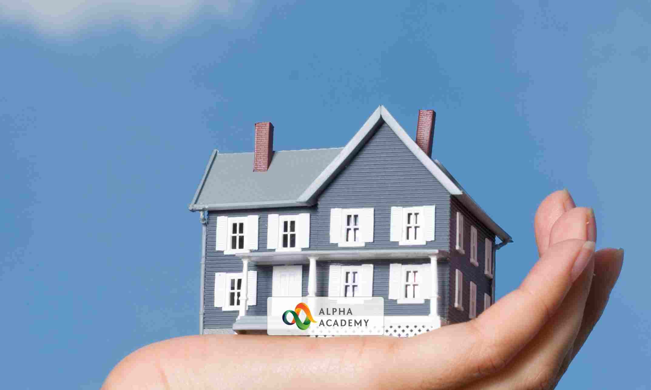 Estate Agent Diploma Level 3