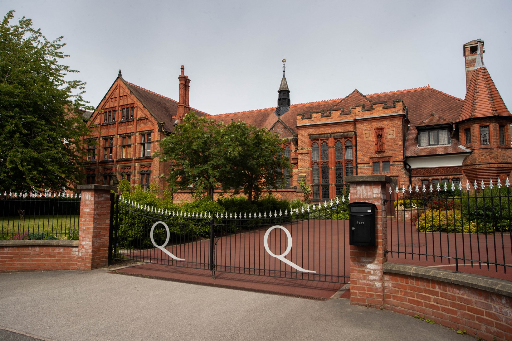 The Queen's School Chester