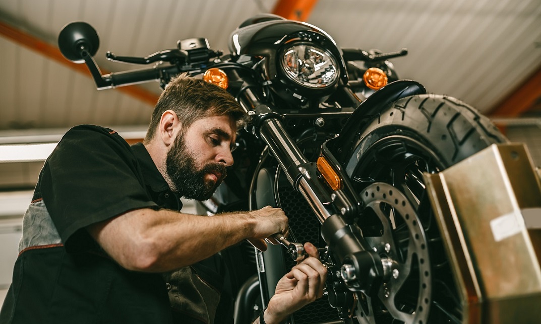 Motorbike Mechanic Course