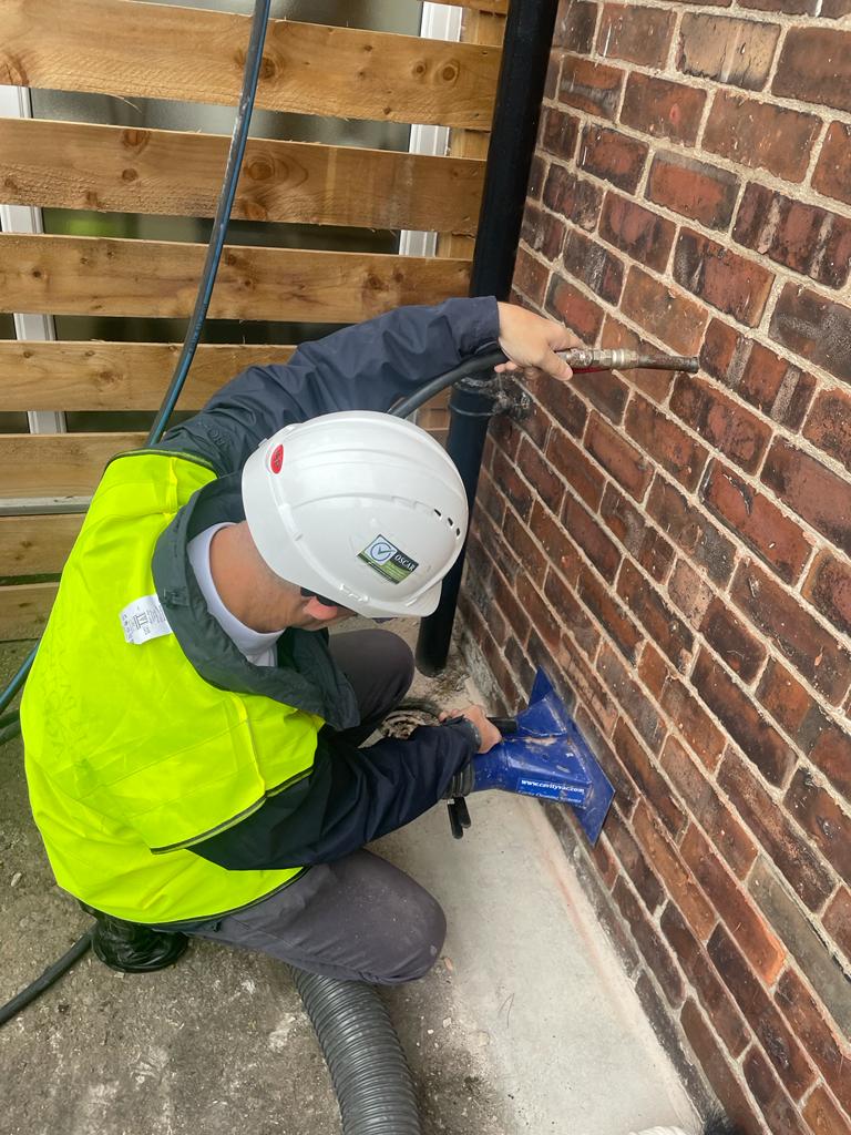 NVQ LEVEL 2 IN CAVITY WALL EXTRACTION & CLEARANCE