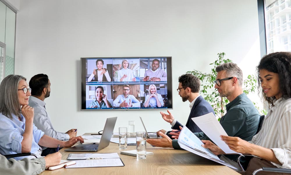 Remote Team Management and Leadership Training