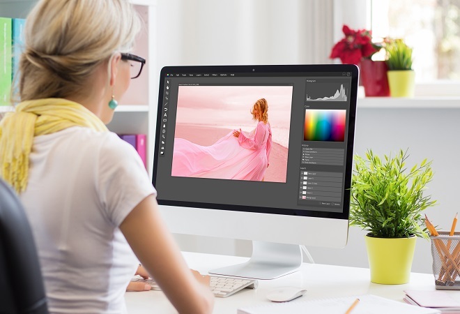 Build a Portfolio: 40 Practical Projects in Photoshop