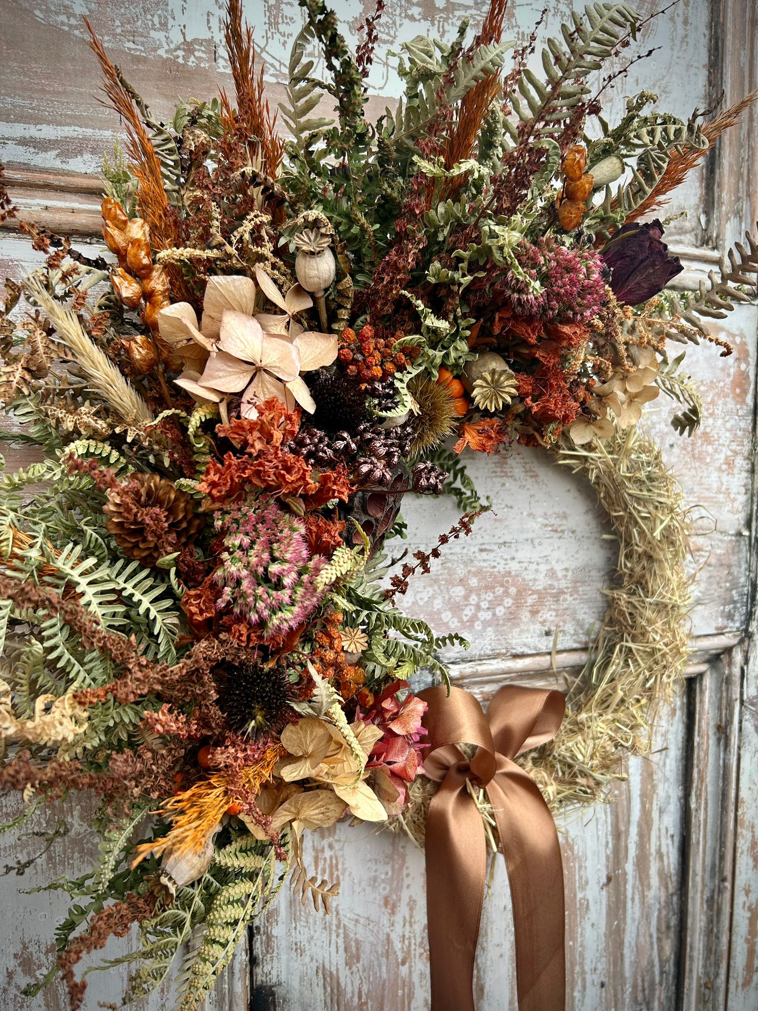 Make a beautiful Autumnal wreath 