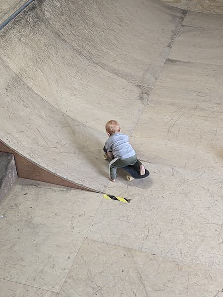 Toddler Skateboard Lesson HQ