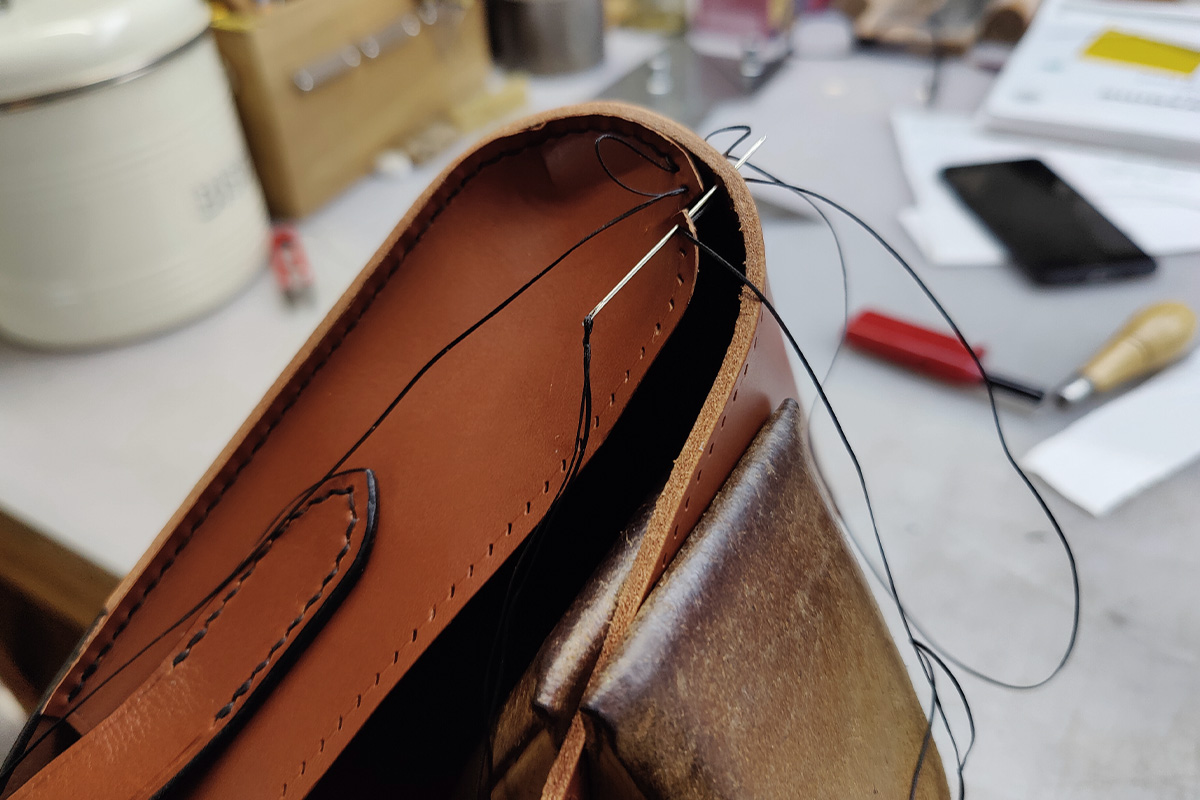 LEATHER BAG MAKING CLASS – MAKE YOUR OWN HAND STITCHED BAG
