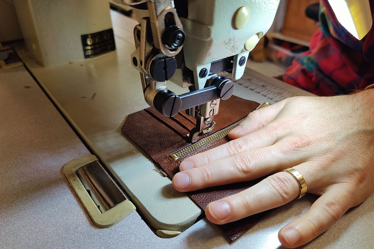 BAG MAKING MASTERCLASS: SADDLE STITCHING