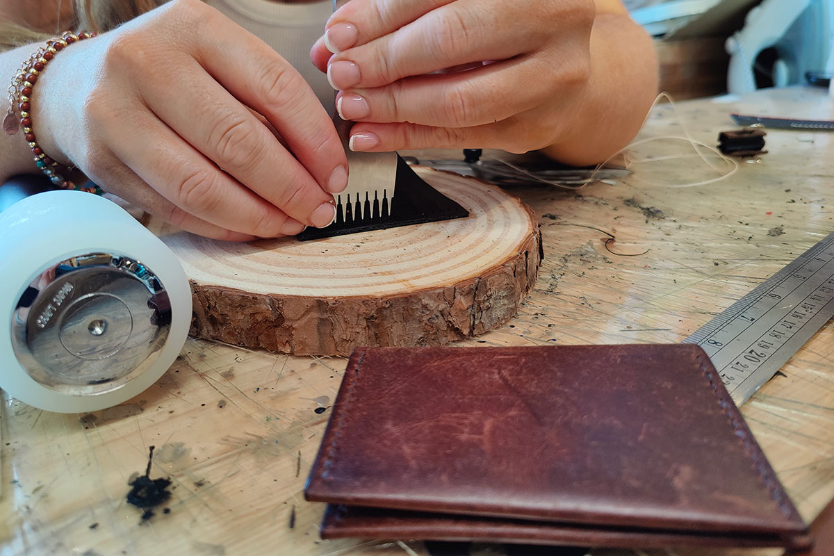 BAG MAKING MASTERCLASS: SADDLE STITCHING