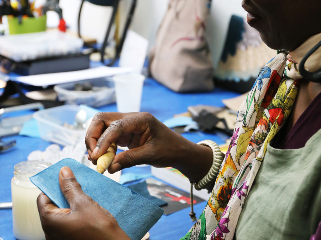 Evening course: INTRODUCTION TO LEATHER CRAFT- MAKE YOUR OWN SMALL LEATHER ITEMS