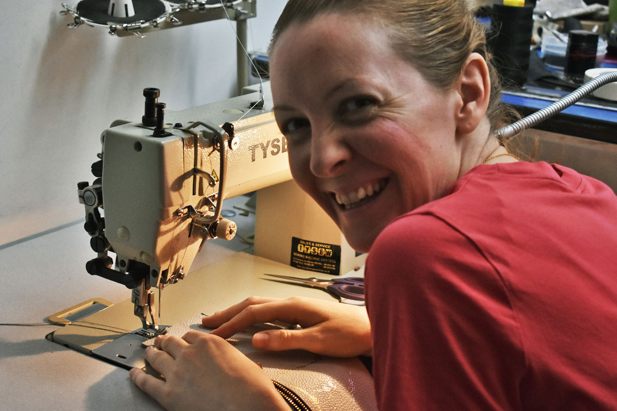 PROFESSIONAL TRAINING: MODULE 4 – CONSTRUCTION AND SEWING OF LEATHER GOODS GUSSETS, FEATURES AND COMPONENTS