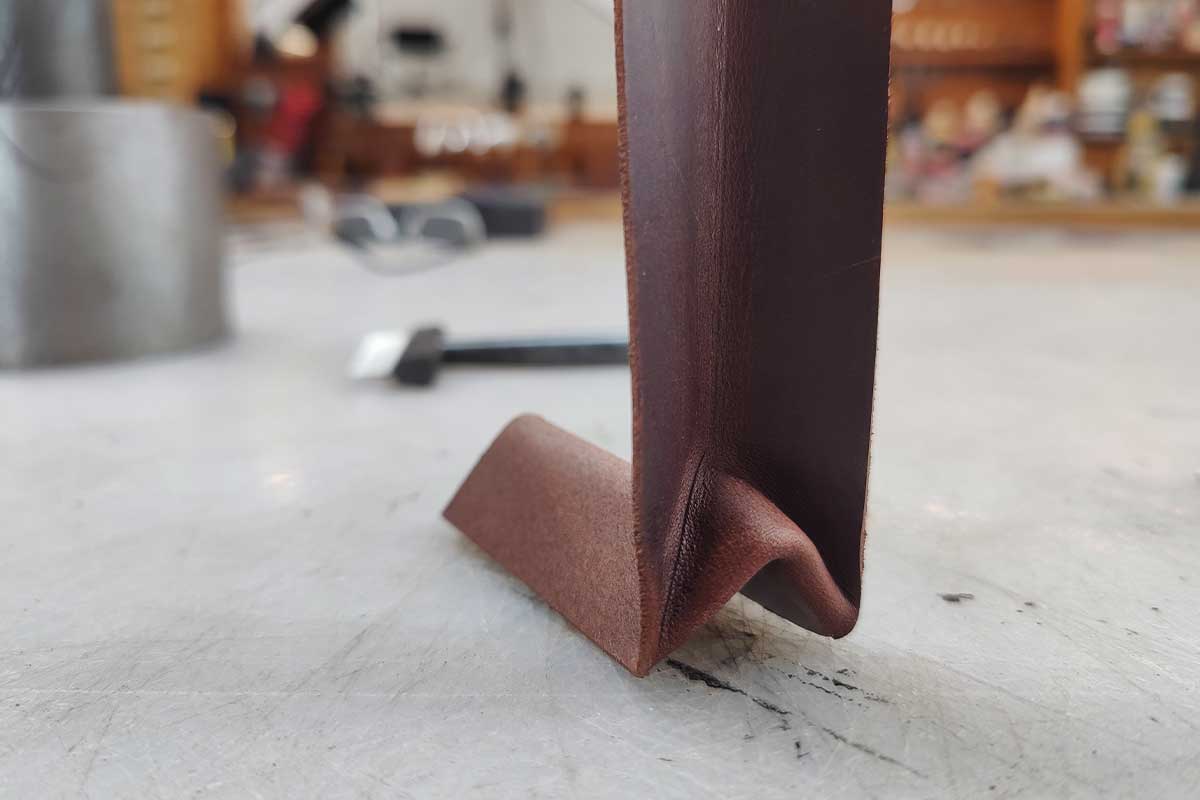 PROFESSIONAL TRAINING: MODULE 2 – LEATHER MANIPULATION, CONSTRUCTION TECHNIQUES AND FINISHING METHODS