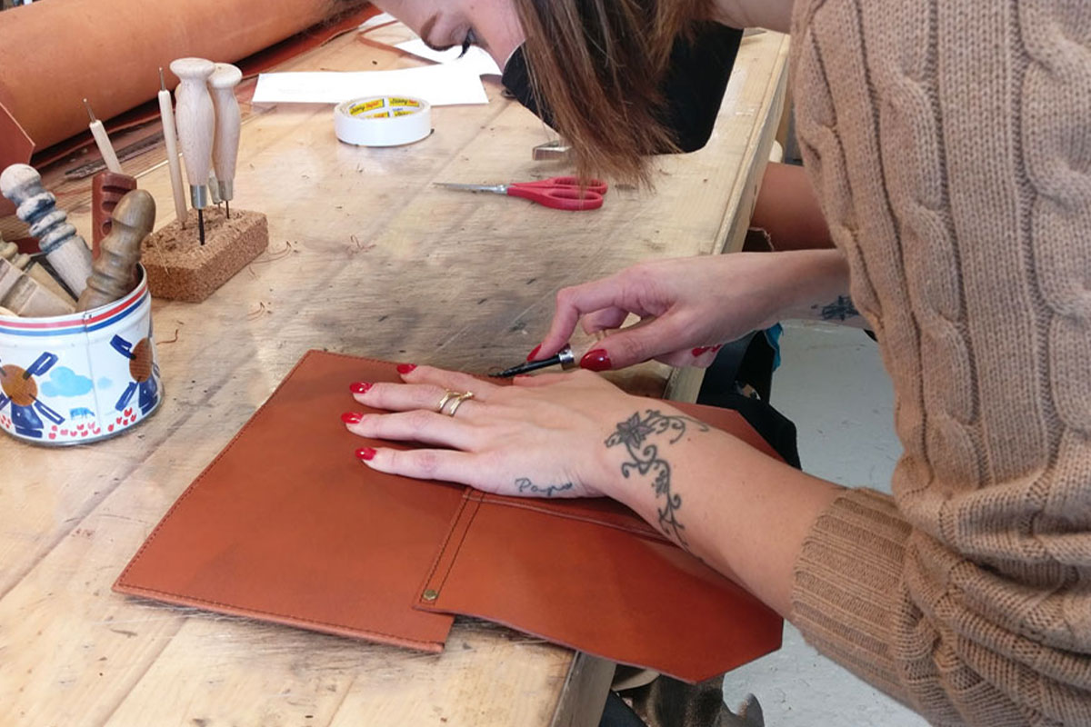 LEATHER BAG MAKING CLASS – MAKE YOUR OWN HAND STITCHED BAG
