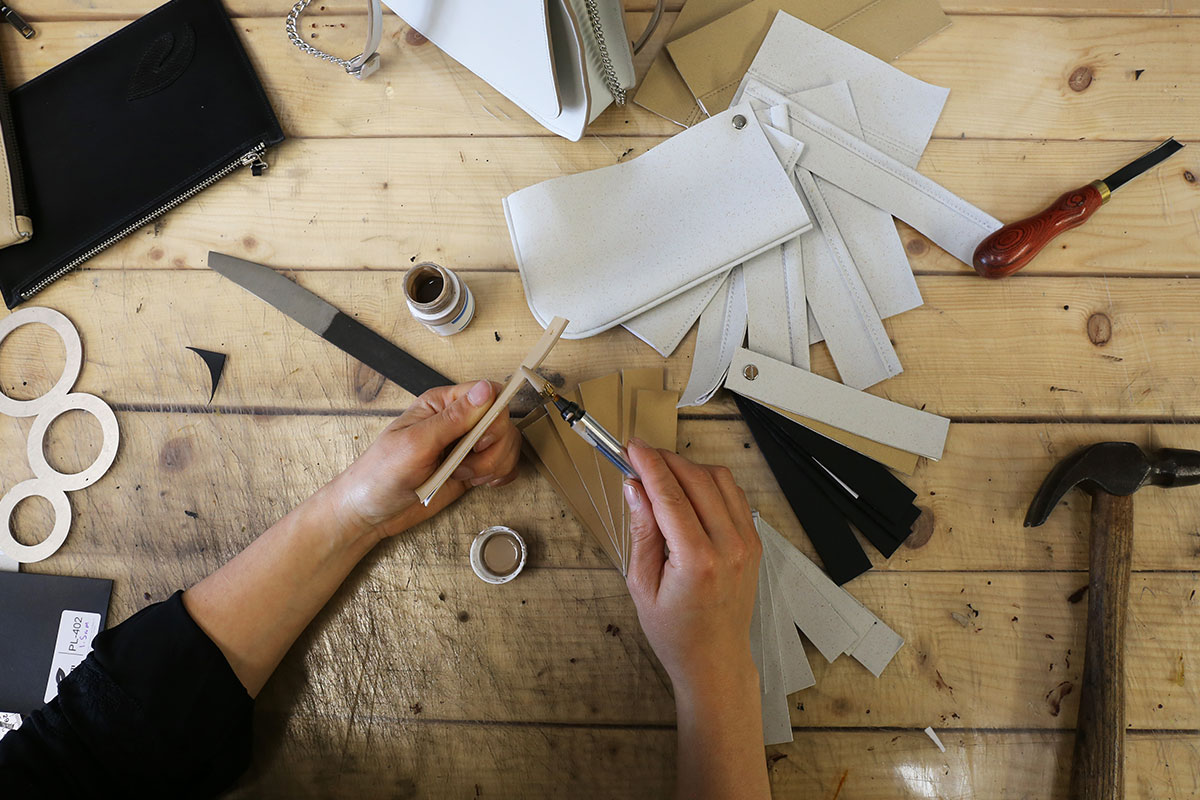 BAG MAKING MASTERCLASS: SADDLE STITCHING