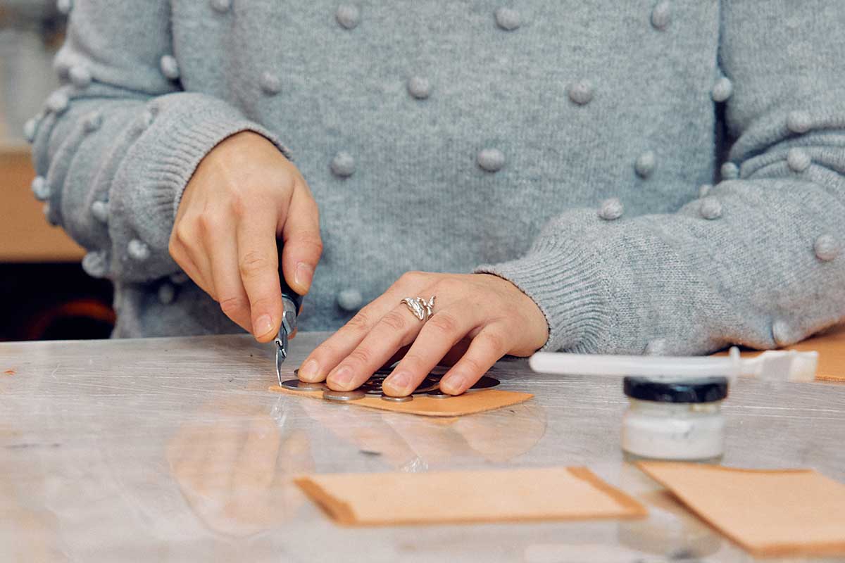 PROFESSIONAL TRAINING: MODULE 1 – LEATHER SKILLS, CRAFTING TECHNIQUES AND HAND WORKING TOOLS