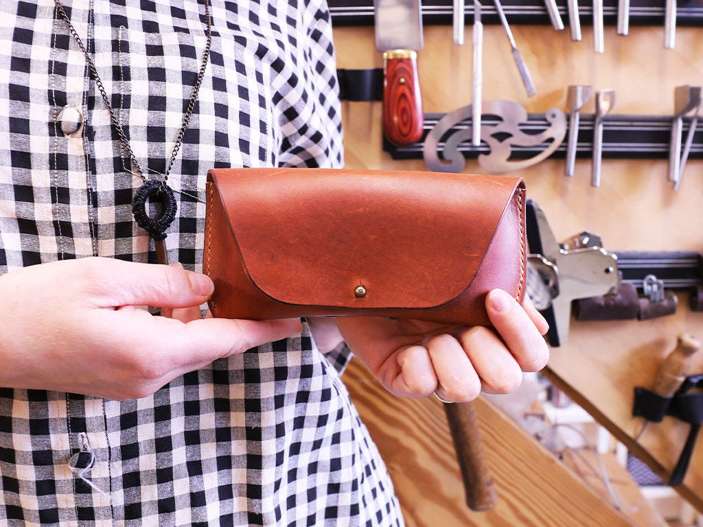 LEATHER CRAFT WORKSHOP: MAKE YOUR OWN HAND SEWN LEATHER ITEM