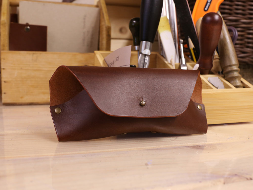 Evening course: INTRODUCTION TO LEATHER CRAFT- MAKE YOUR OWN SMALL LEATHER ITEMS