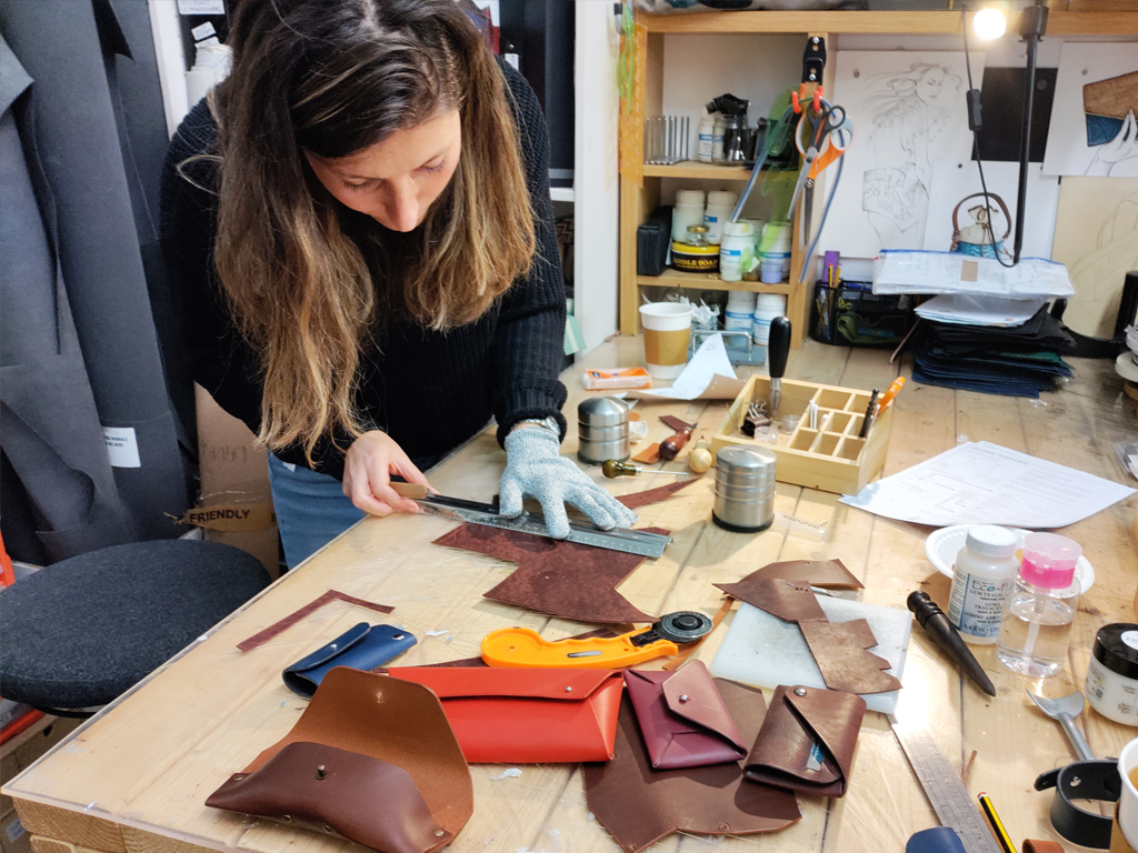 Evening course: INTRODUCTION TO LEATHER CRAFT- MAKE YOUR OWN SMALL LEATHER ITEMS