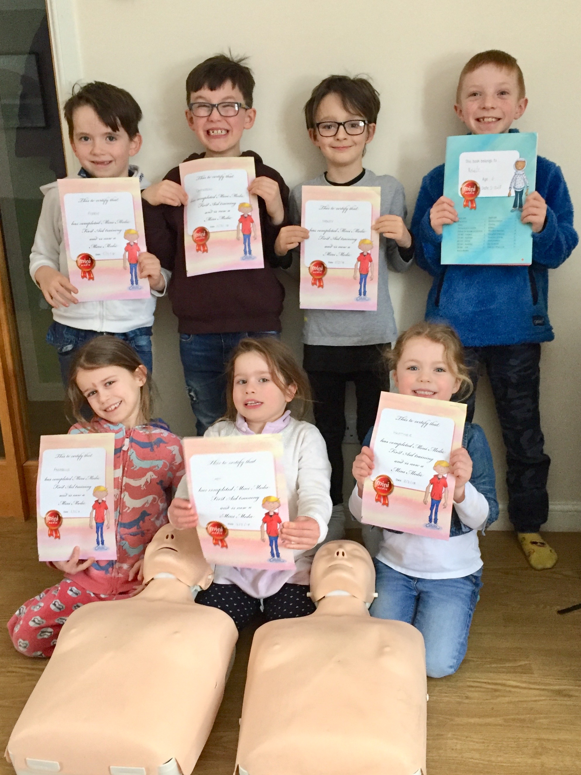 MINI MEDICS - First Aid For Children