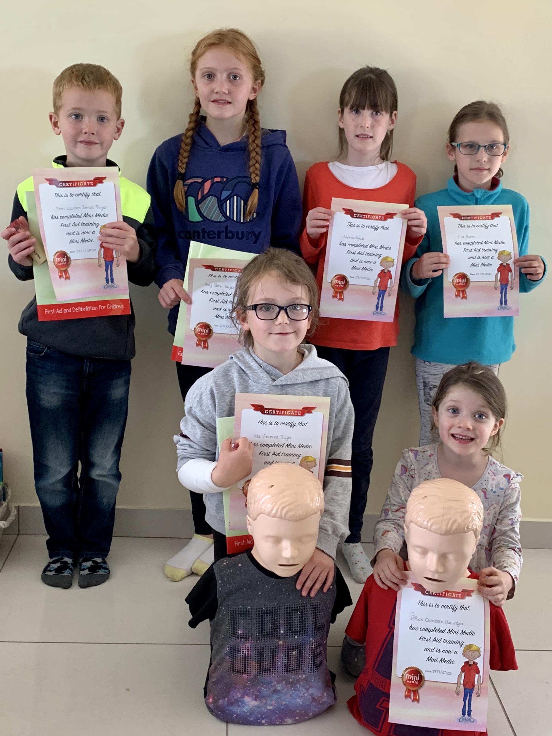 MINI MEDICS - First Aid For Children