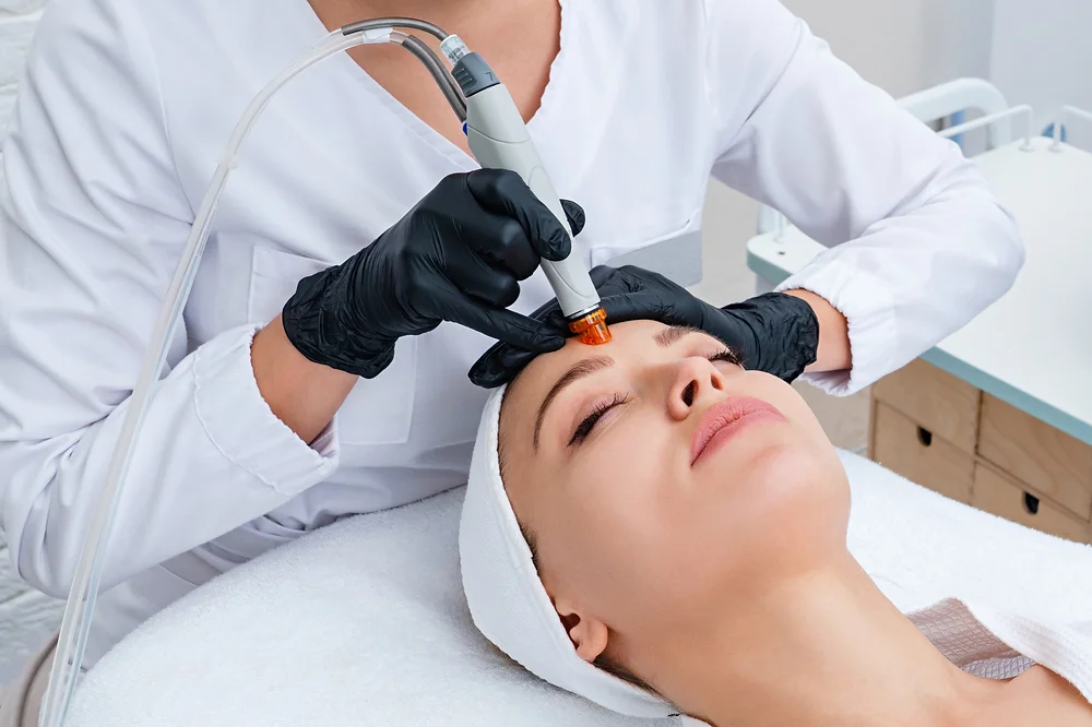 Online Hydrodermabrasion Facial Course