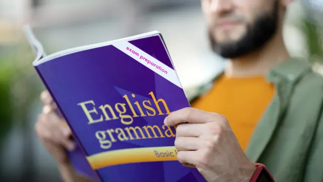 English Grammar (Sentence Fragments, Verbs, Nouns, Prepositions & Punctuation) Course