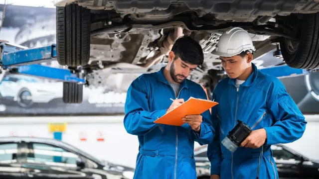 Car Maintenance : Mechanics and Driving Instructor Course