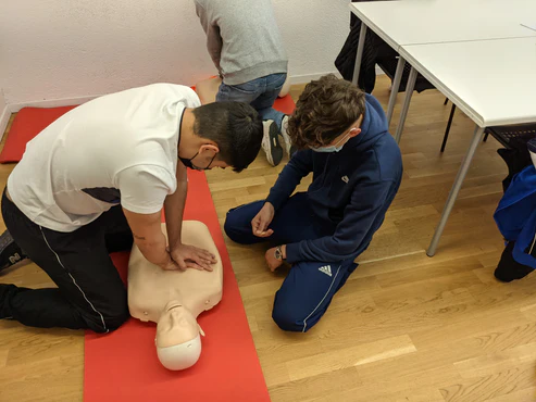 Emergency First Aid at Work ( Tutor led )