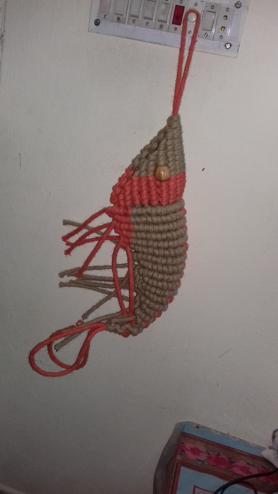 Learn to make a macrame lobster