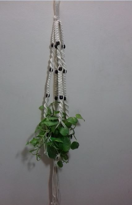 MACRAME BEGINNER PLANT HANGER