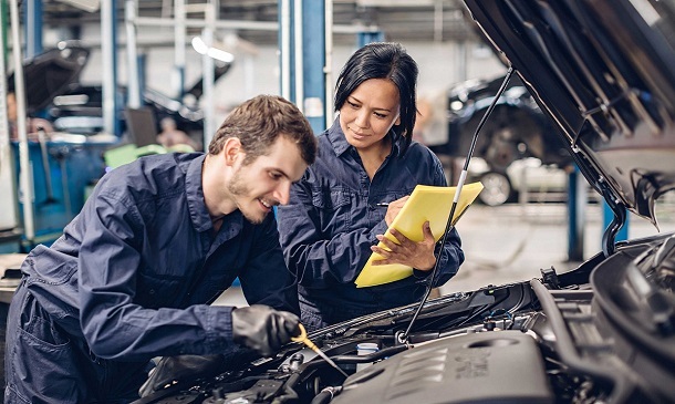 Car Mechanic and Repair Training