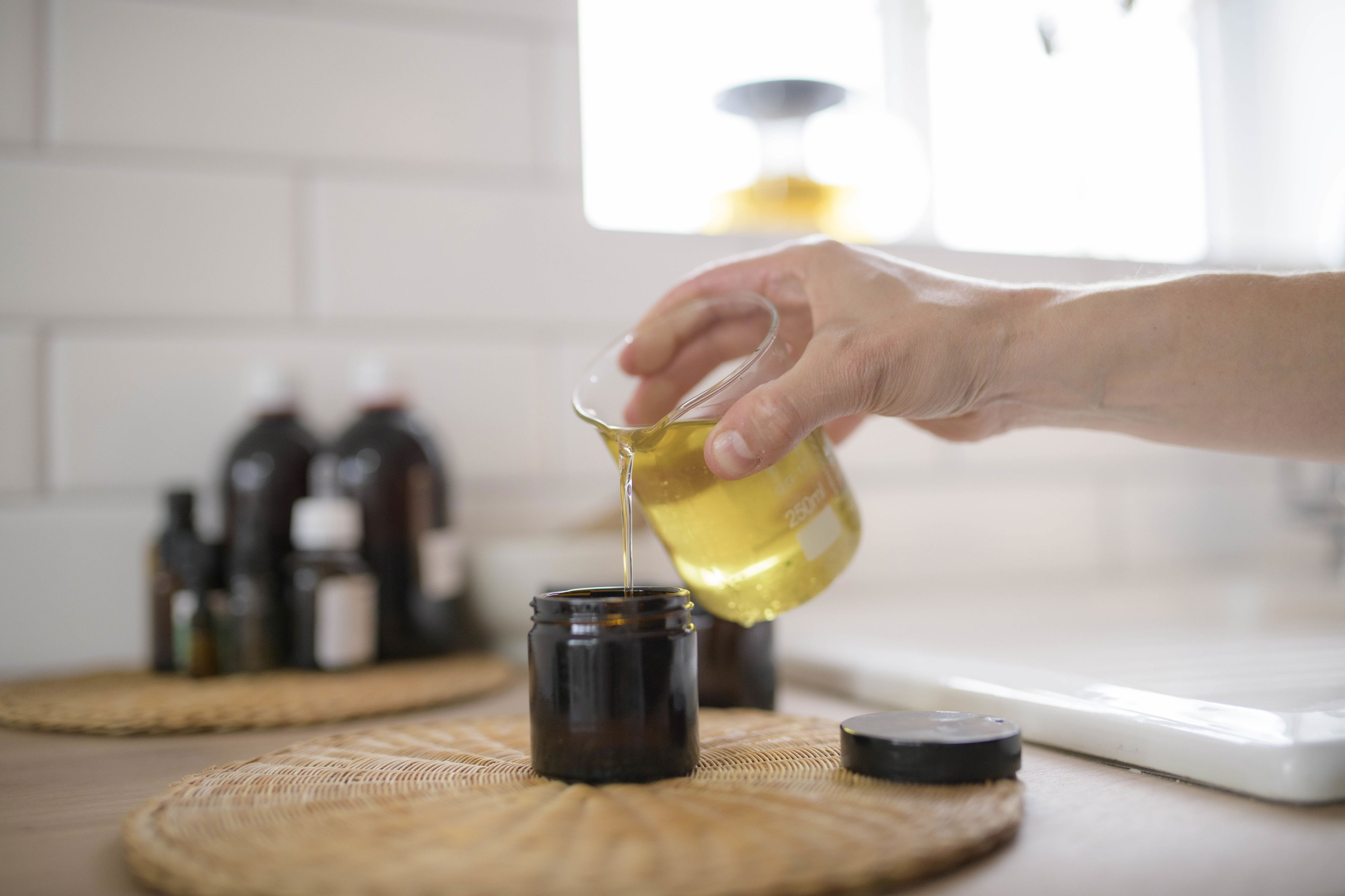 Build a Herbal Toolkit for the Skin w/ Learn Botanics.