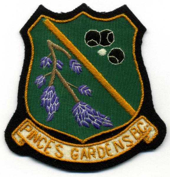 Pinces Gardens Bowling Club logo