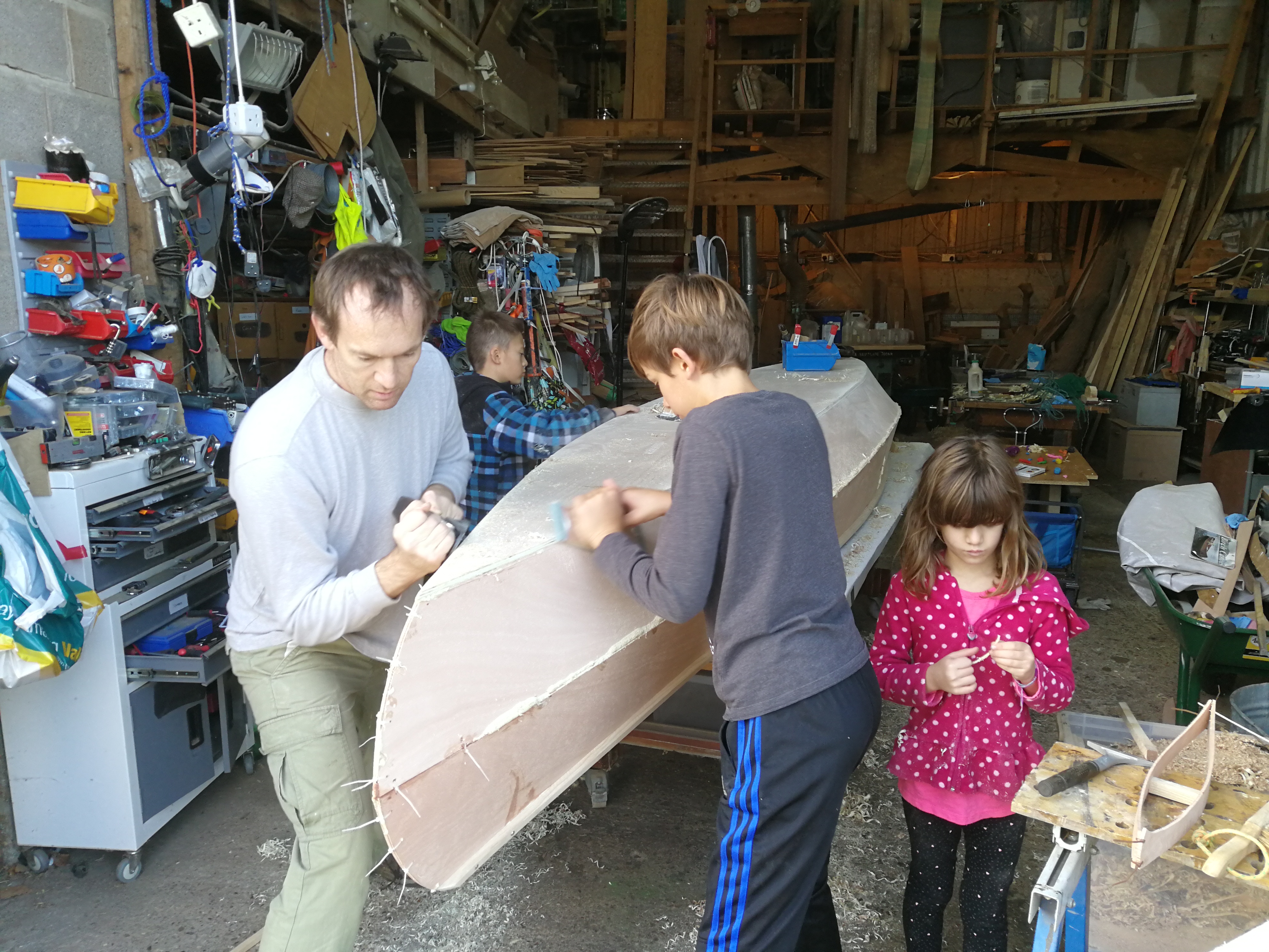 Canoe building course