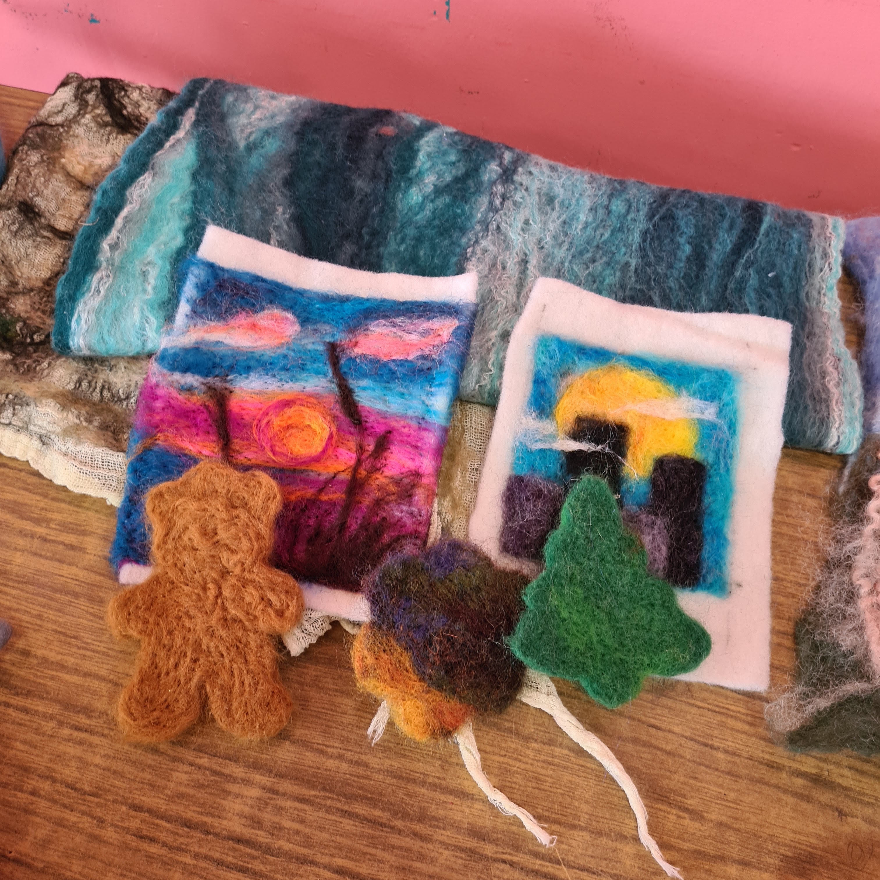 Create a needlefelted landscape