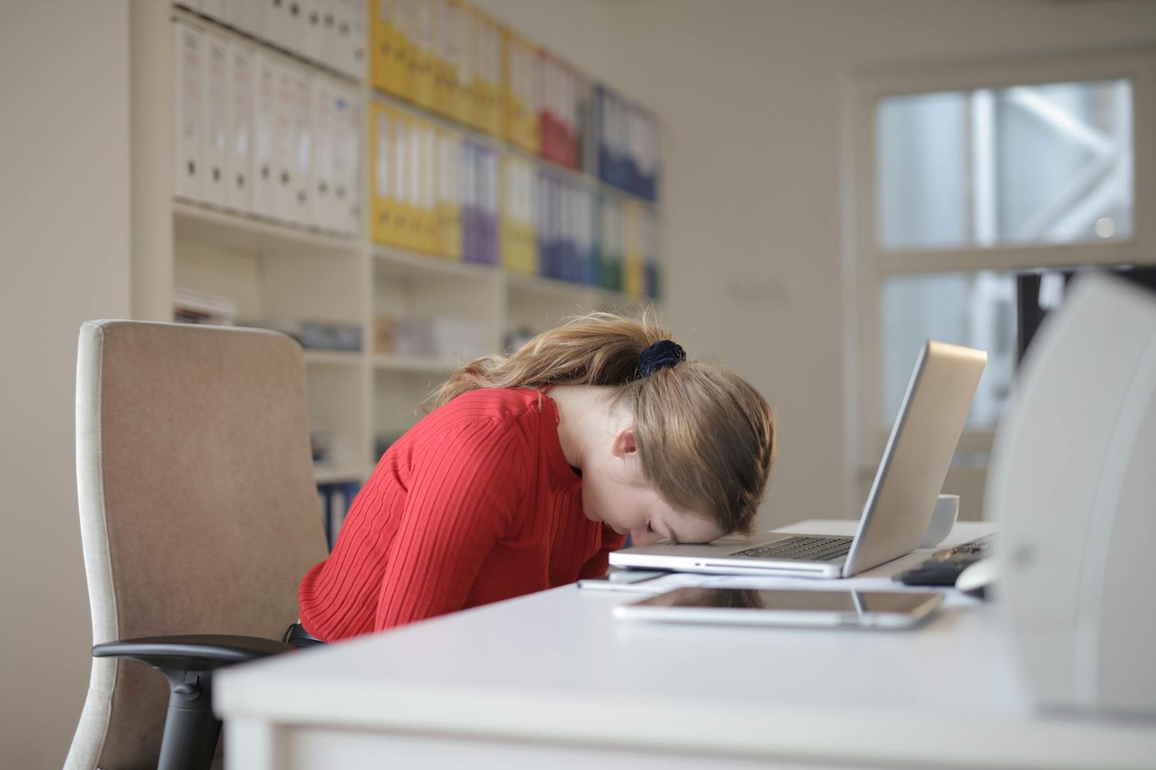 Boost & Balance - Beat the afternoon slump with stretches, breath & meditation!