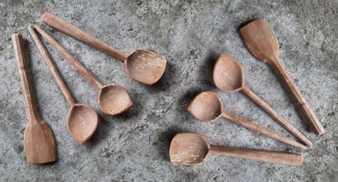 SPOON CARVING WORKSHOP