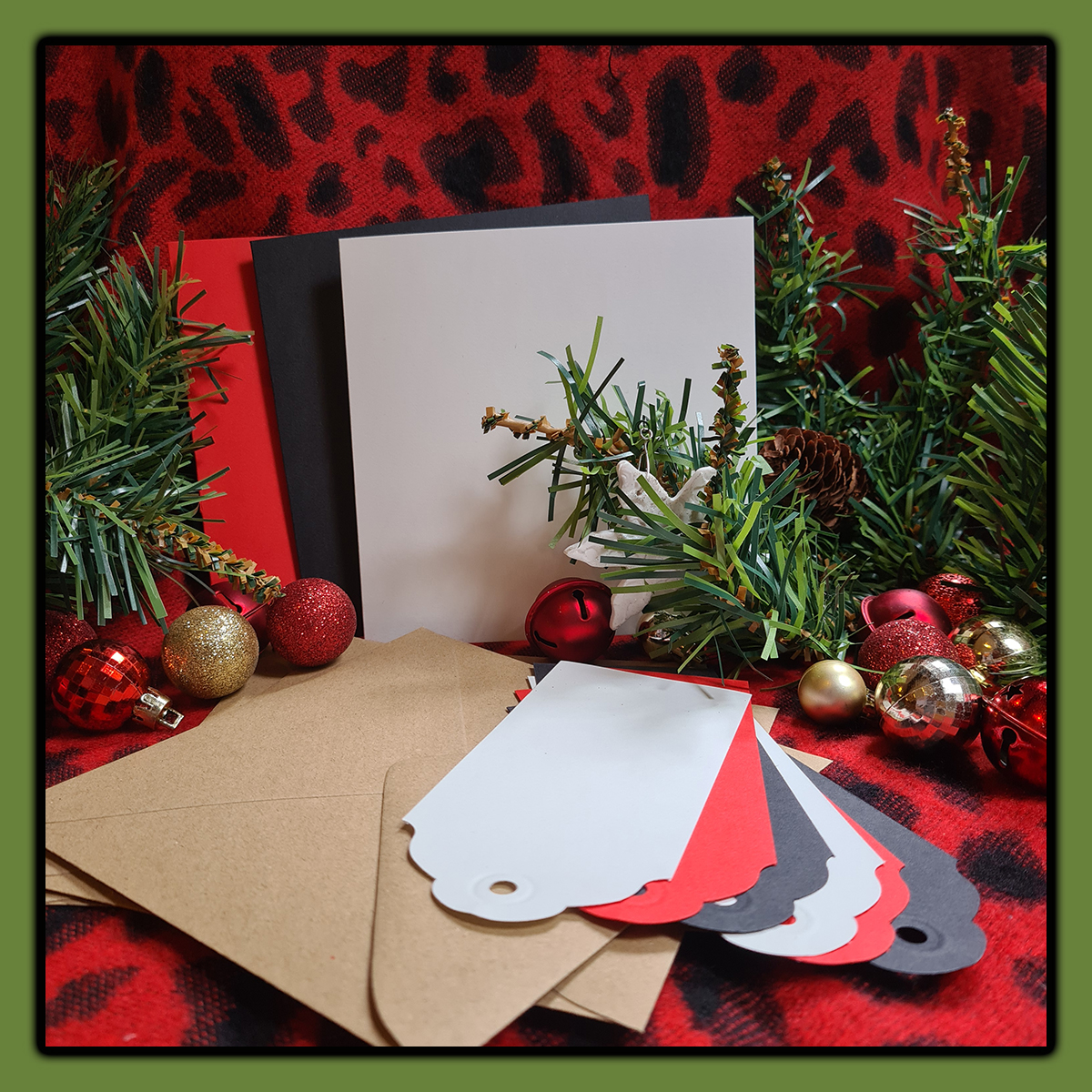 Love Lino: Festive cards and Gift Tags