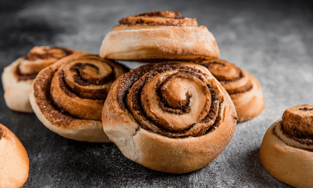 Bake Swedish Cinnamon Buns