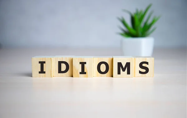 💥 Khám Phá Những Idioms Thú Vị Trong Tiếng Anh: Từ Bí Ẩn Đến Gây Ấn Tượng