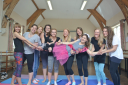 Henparty Yoga logo