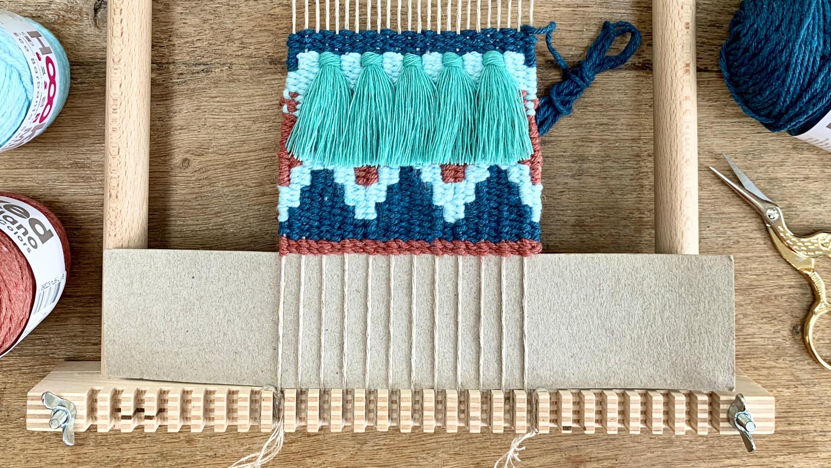 Six Hour Introduction to Frame Loom Weaving