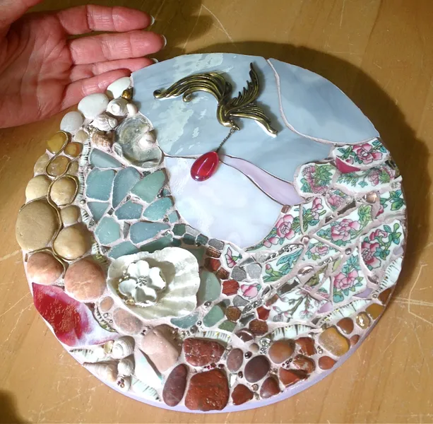 4 week mixed media mosaic course - 'Peace by Piece'