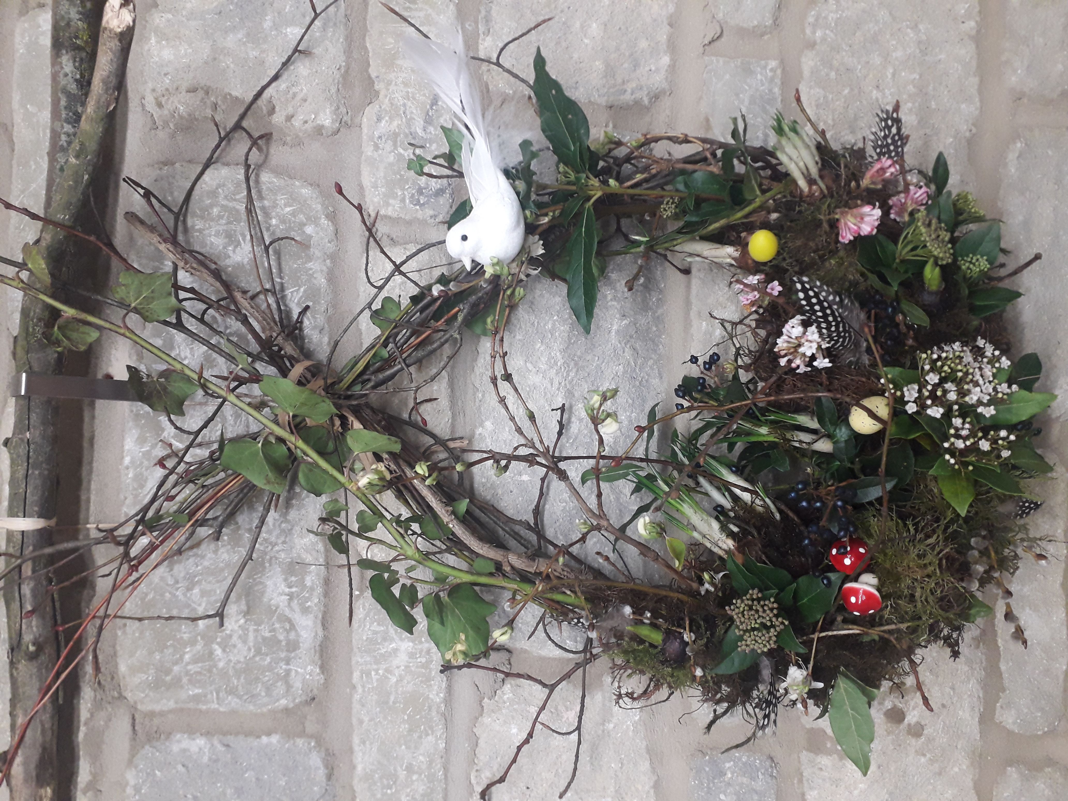 SPRING 'LIVING' WREATH WORKSHOP with Living and Flowering plants