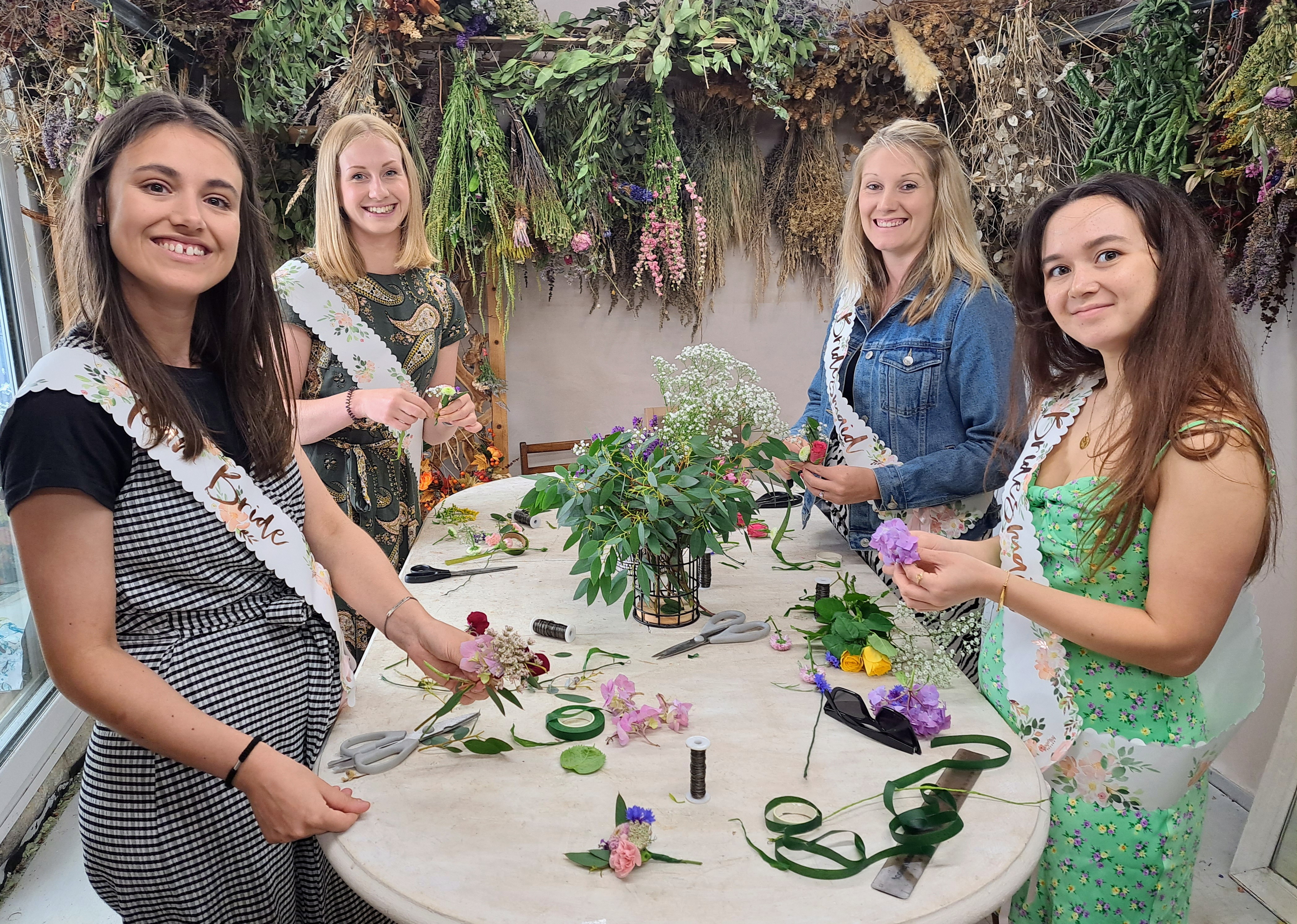 FLOWER CROWN WORKSHOPS for Hen Parties and Special Occasions