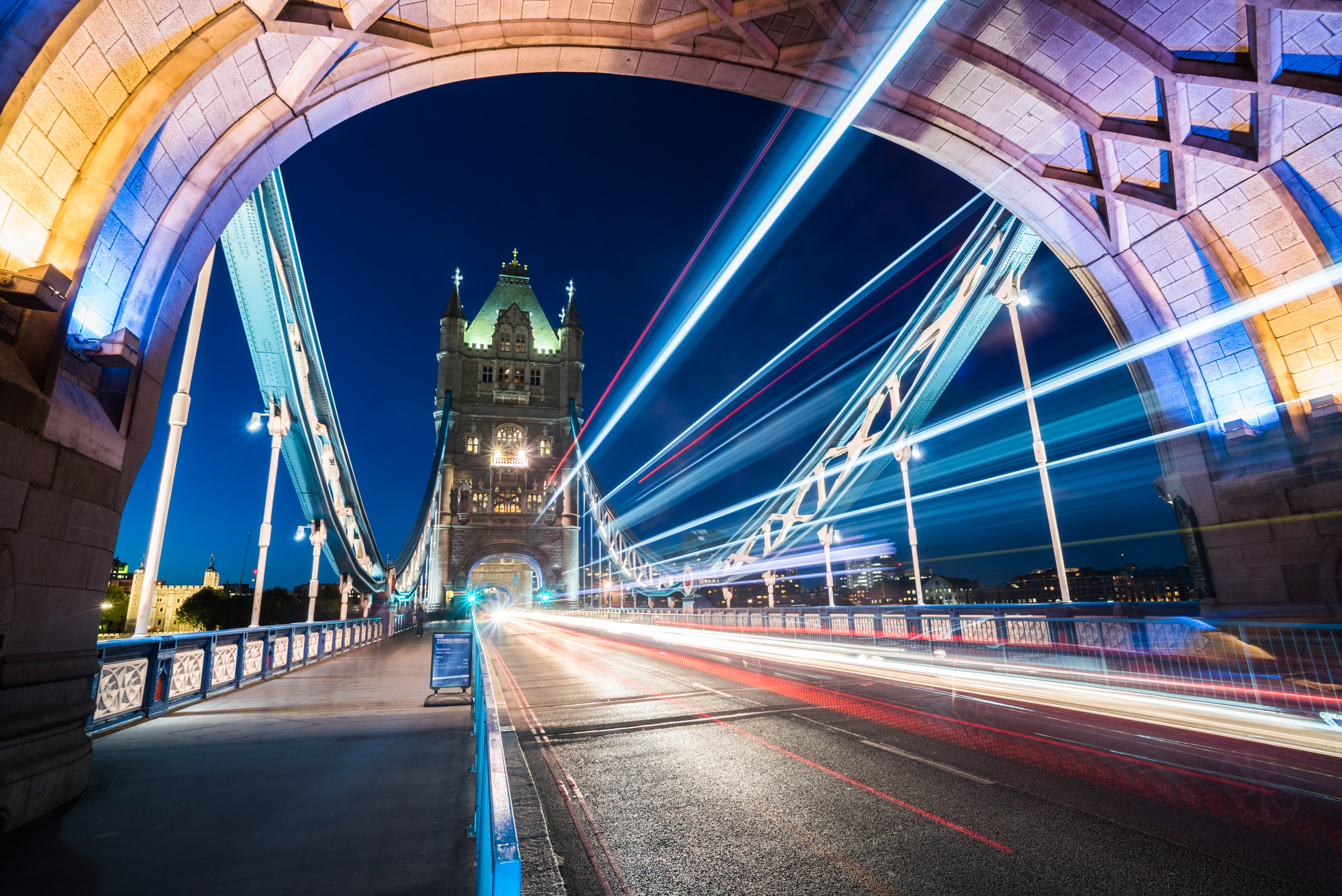 SHUTTER SPEED CREATIVITY: TOWER BRIDGE, LONDON