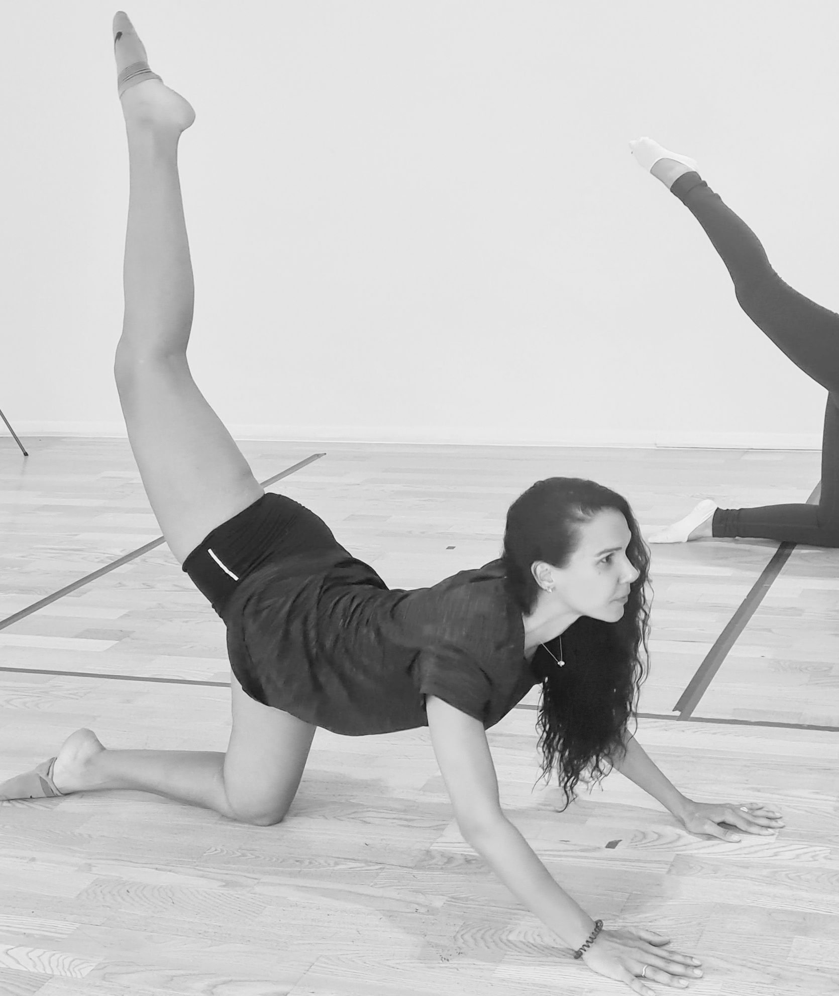 Beginner Contemporary Dance Class