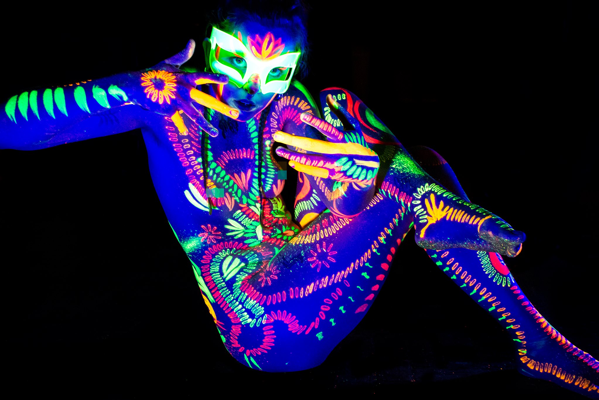 Neon Naked Life Drawing | The Aeronaut | West London