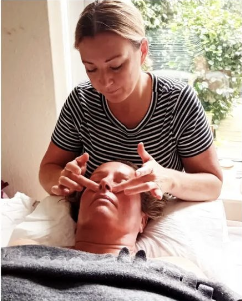 AYURVEDA THERAPIES - FACIAL TRAINING