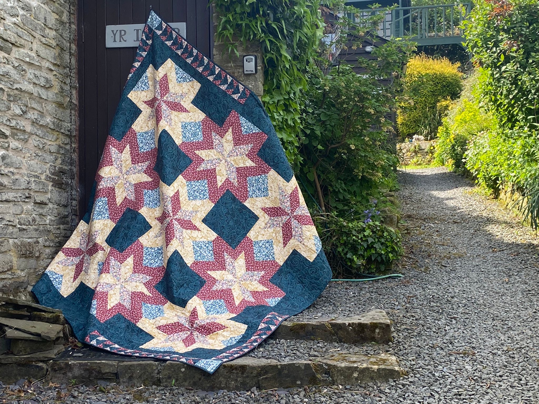 Double Lucky Star Quilt - Patchwork & Quilting for Beginners