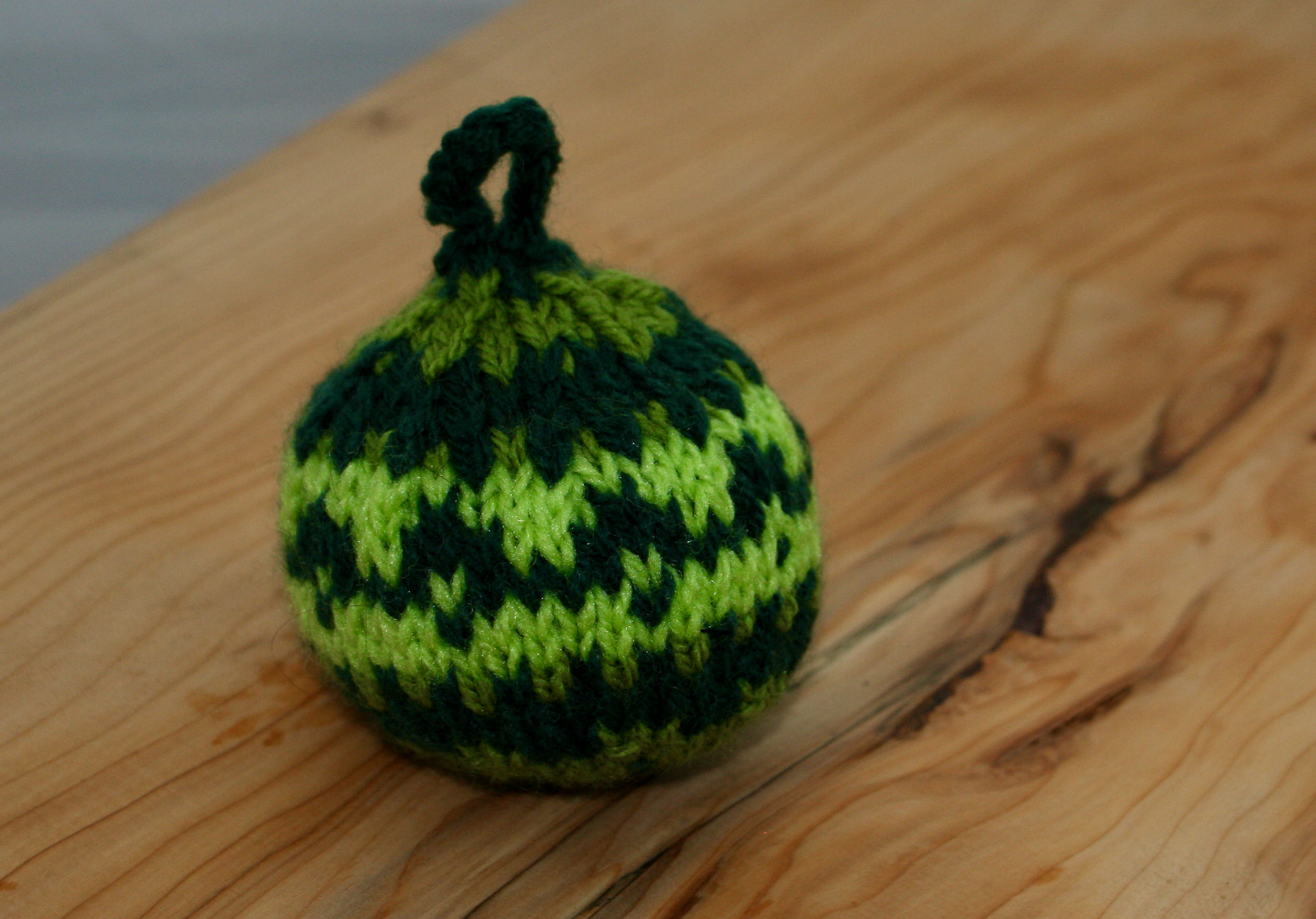 Christmas Knitting - Fair Isle Baubles 