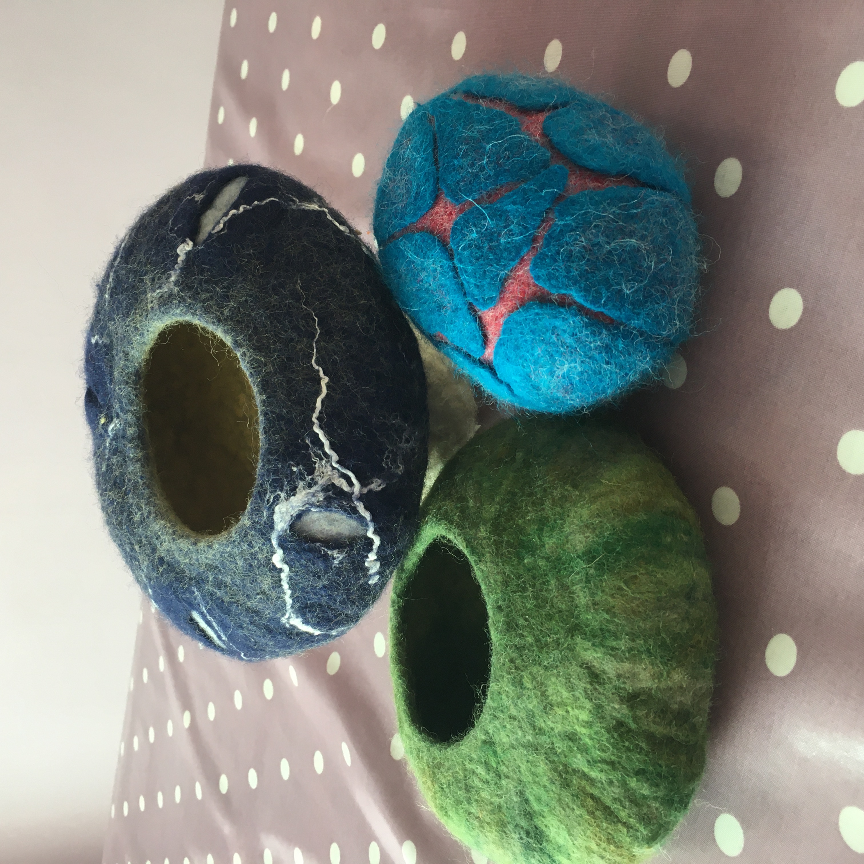 Wet Felt Bowl - Wet Felting around a resist